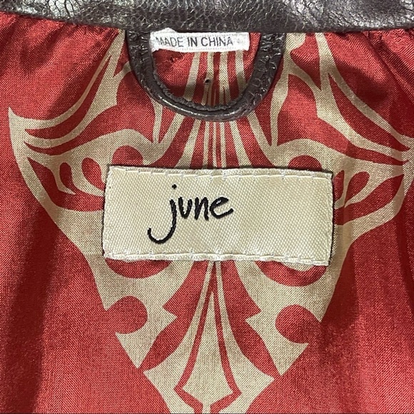 June leather jacket with velvet and stitches decorative details - Picture 9 of 12